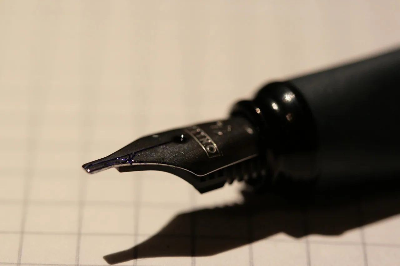pen, fountain pen, ink, paper, filler, write, letters, notebook, writing tool, handwriting, writing pad, office. How to test whether a notebook suits your fountain pen ink