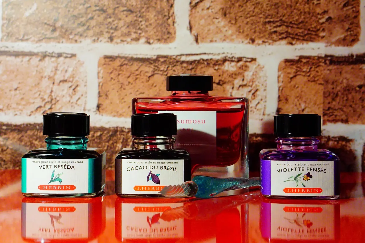 stationary, ink, fountain pen, pen, handwriting tool, ink pot, writing utensils, glass pen, glasspen, ink bottle, ink pot, ink pot, ink pot, ink pot, ink pot, ink bottle