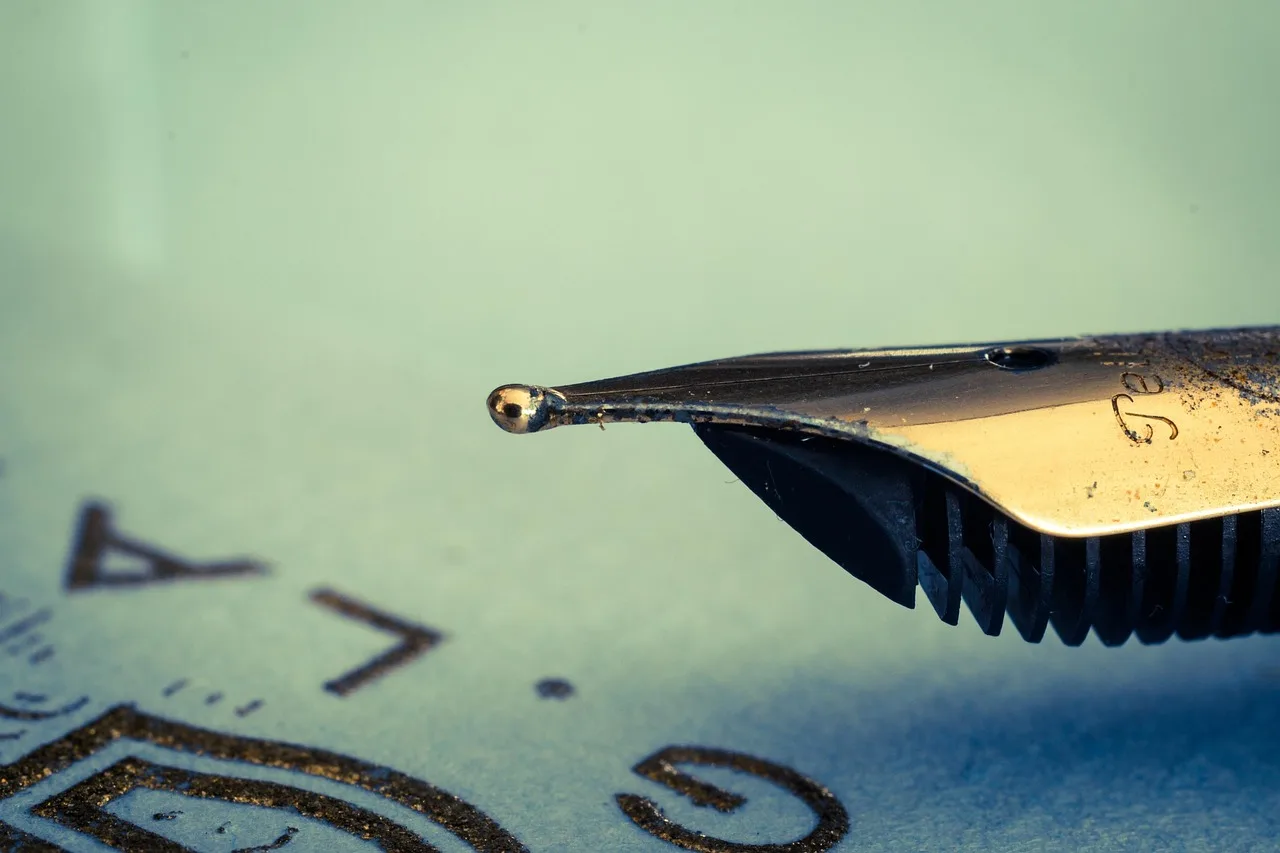ink pen, fountain pen, ink, write, letter, nostalgic, handwritten, writing tool, noble, gold, paper. Notebook and ink pairings: what independent papermakers get right