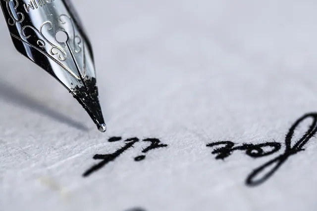 ink pen, fountain pen, pen, write, writing implement, writing tool, paper, letter, communication, communicate, contact, correspondence, old, fountain pen, fountain pen, fountain pe